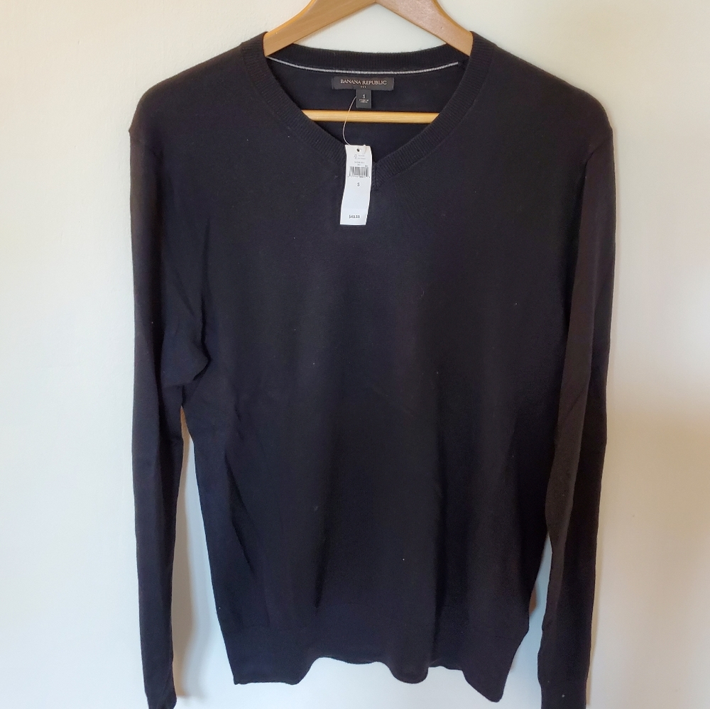 NWT Banana Republic V-Neck Sweater